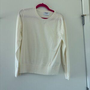 NWOT Old Navy White Long Sleeve Sweater Large